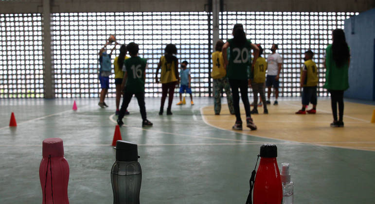 Pandemia agravou as desigualdades na Educação, indica estudo do IBGE