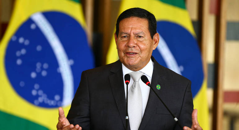 Hamilton Mourão se filia ao Republicanos na próxima quarta, às 18h, em cerimônia em Brasília 