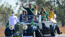 Bolsonaro chega ao Alvorada em Rolls-Royce dirigido por Piquet