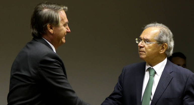 O presidente da República, Jair Bolsonaro, e o ministro da Economia, Paulo Guedes