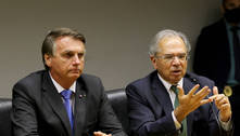 Bolsonaro busca recursos para reajustar salários de servidores