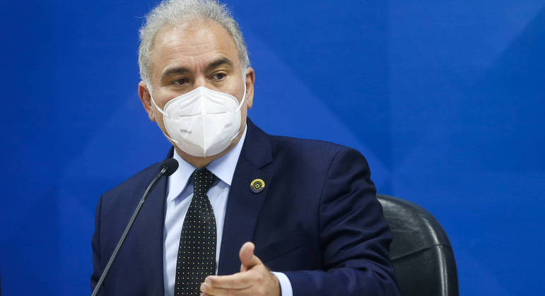Queiroga anunciou antecipação da chegada ao país de doses da vacina para crianças

