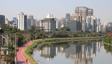 Rio Pinheiros, em São Paulo, está 85% dentro das metas de limpeza