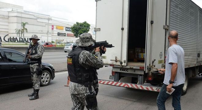 Operação contra  roubo de cargas no Rio de Janeiro