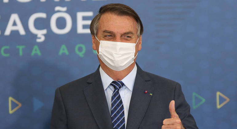 Bolsonaro vence Lula em disputa em quatro cenários diferentes