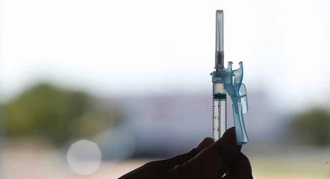 Ministério espera completar vacinação acima dos 18 anos até setembro