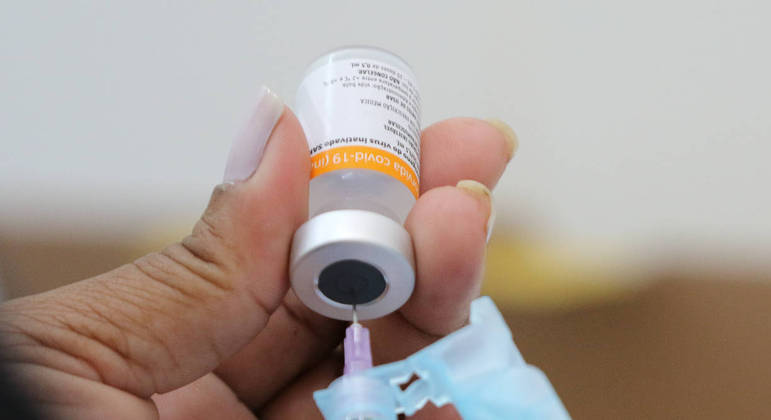 Vacinação avança nas capitais brasileiras