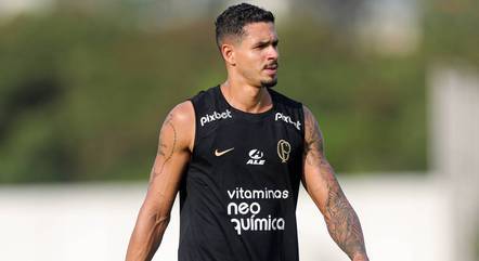 Lucas Veríssimo está emprestado ao Corinthians até junho de 2024