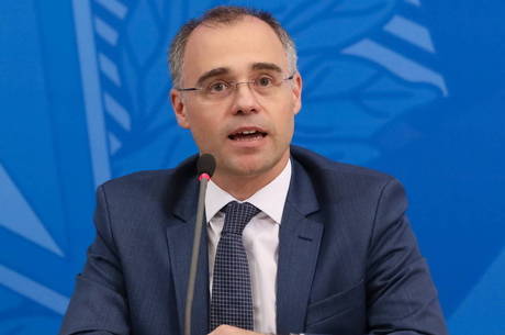 Mendonça disse cobrar efetividade da Polícia Federal