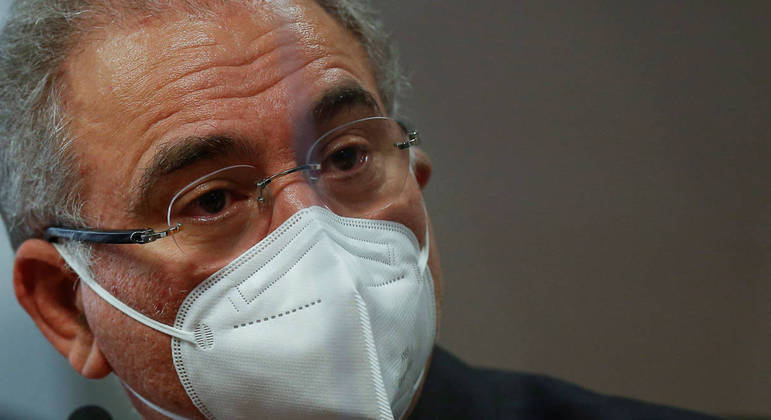 Queiroga confirma 100 milhões de doses da Pfizer a partir de setembro