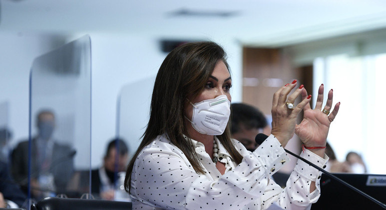 A senadora Kátia Abreu (PP-TO) durante pronunciamento na CPI da Pandemia

