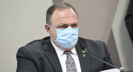 Na imagem, general Eduardo Pazuello

 
