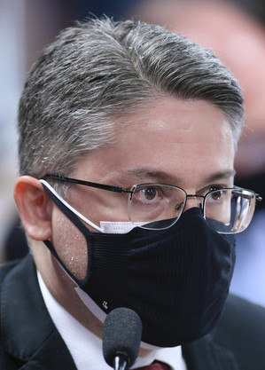 O senador Alessandro Vieira
