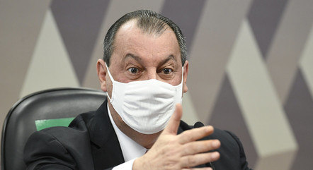 Omar convocou reunião para sala reservada do Senado