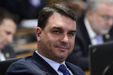 Flávio quer anular designações dos promotores