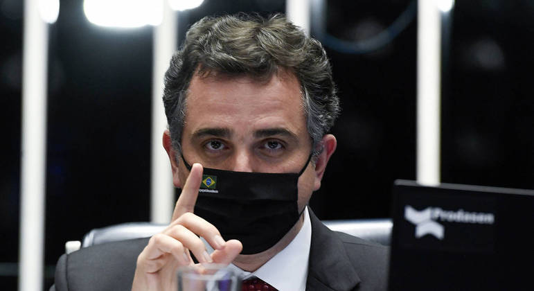 Rodrigo Pacheco (DEM-MG), que defendeu discussão tributária sobre o preço dos combustíveis