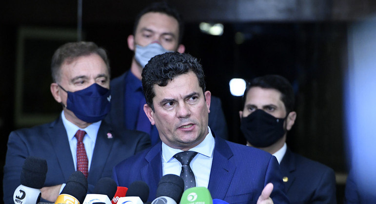 Sergio Moro: quarentena de trabalho midiático e busca de alianças