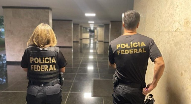 Policiais federais em fase anterior da Operação Lesa Pátria