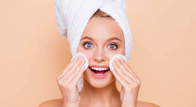 Água micelar - o que é, para o que serve e melhores marcas