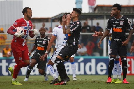 Estádio recebeu  3.558 espectadores nesta tarde