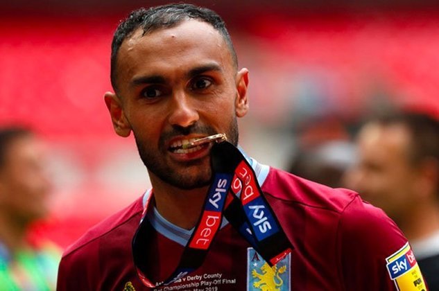 Ahmed Elmohamady – O último clube do lateral egípcio de 34 anos foi o Aston Villa, e ele está sem contrato desde julho de 2021. O atleta tem uma larga experiência jogando em times da Inglaterra