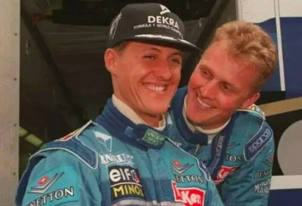 Ainda na entrevista, o ex-companheiro do alemão deixou claro que quase ninguém tem acesso ao estado de saúde de Schumacher, a não ser a família e “poucas pessoas de confiança”.