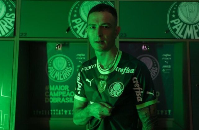 Ainda pensando no título brasileiro, Palmeiras também planeja 2024 e anuncia a contratação do volante Aníbal Moreno.