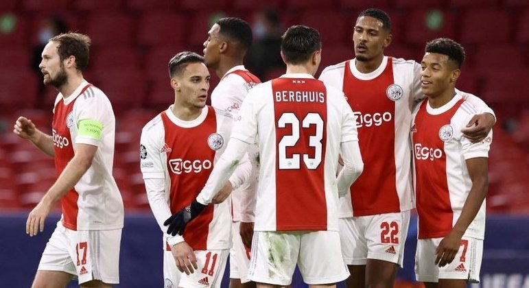 Ajax, o primeiro neerlandês com 100% de aproveitamento na fase de chaves