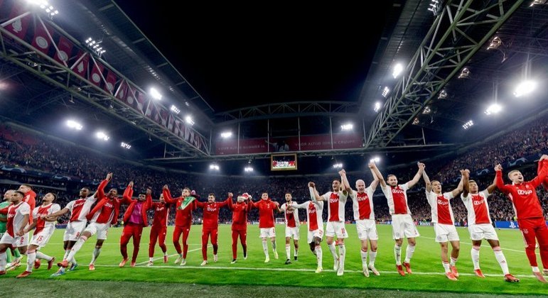 Gols e melhores momentos de Beşiktaş 1x2 Ajax pela UEFA Champions