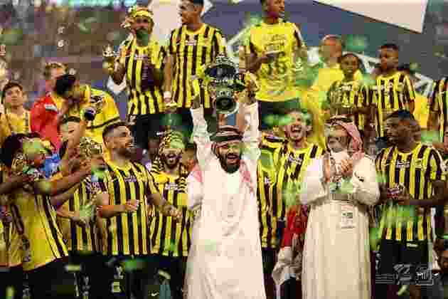 Al-Ittihad (Arábia Saudita) - Entra na disputa na fase de playoffs, antes das quartas de final. 