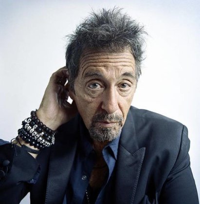  Al Pacino - Nascido em Nova York, 81 anos, é filho de um casal ítalo-americano que se divorciou quando ele tinha 2 anos. Começou a carreira em 1969 e ainda está na ativa. Destaque na saga 
