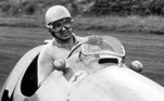 Alberto AscariO primeiro piloto a conquistar dois títulos de maneira consecutiva foi o piloto italiano, que atuou na Fórmula 1 entre 1950 e 1955. O primeiro título veio em 1952, quando pilotava uma Ferrari