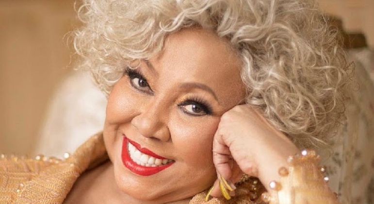 Alcione passa por operação