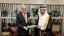 Alckmin devolve estátua de camelo que ganhou de presente do governo da Arábia Saudita