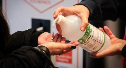 Vírus é neutralizado pelo álcool em gel