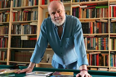 Compositor e escritor Aldir Blanc morre aos 73 anos no Rio de ...