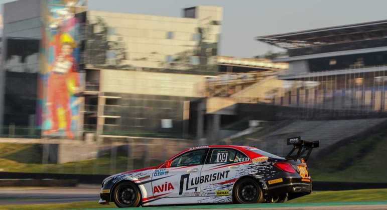 Ale Navarro pilotará Mercedes C300, de número 9, na 1ª etapa da Mercedes-Benz Challenge