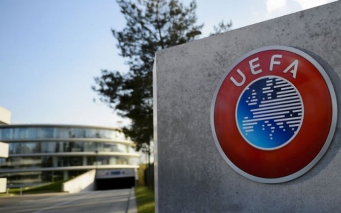 Além disso, a UEFA determinou que os clubes russos estão supensos das competições continentais
