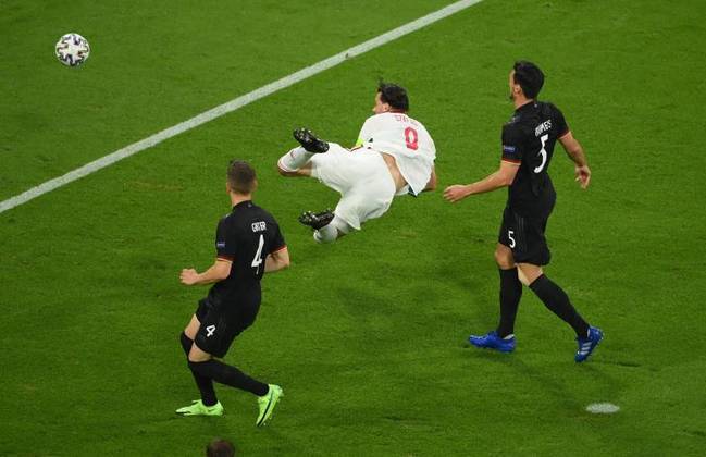 Inglaterra e Alemanha empatam em último jogo antes da Copa