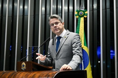 Alessandro Vieira (PPS-SE) protocolou o pedido de CPI