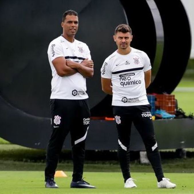 Alex Meschini perdeu espaço desde que Fernando Lázaro foi efetivado