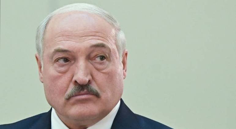 O presidente da Belarus, Alexander Lukashenko, durante uma cúpula em São Petersburgo