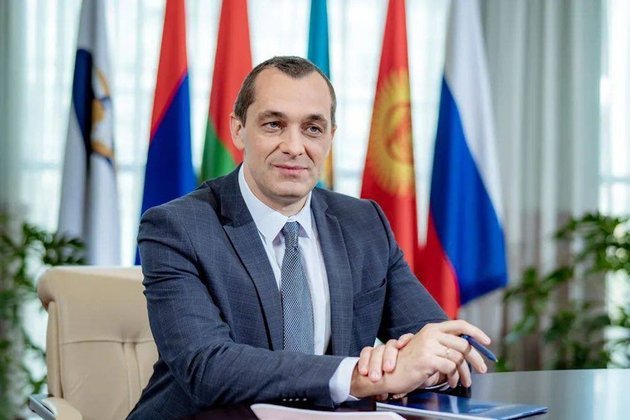 Por fim, integra esta lista o bilionário Alexander Subbotin, ex-diretor da empresa de energia Lukoil. Ele foi encontrado morto em maio de 2022, misteriosamente, na casa de um xamã (líder espiritual indígena). O caso levantou a suspeita de que ele tenha sido intoxicado com veneno de sapo