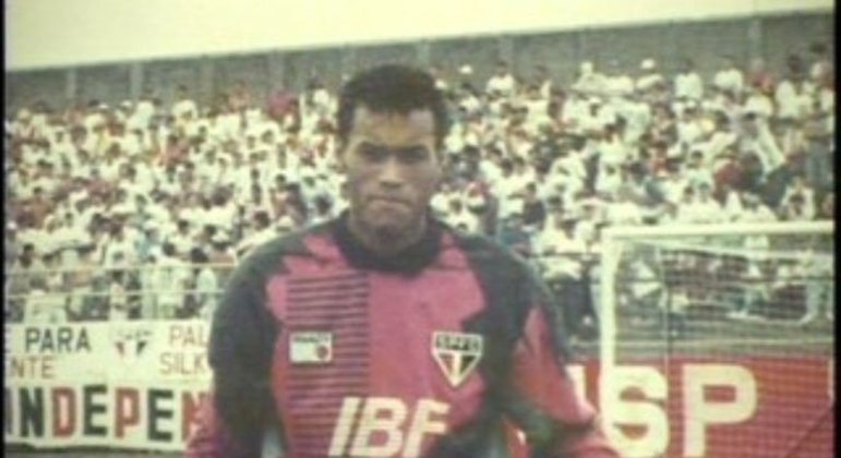 Ex-jogador de futebol, Fábio Zambiasi, morre após ser atingido por