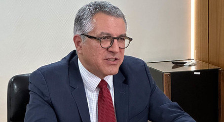 Ministro Alexandre Padilha (Relações Institucionais)