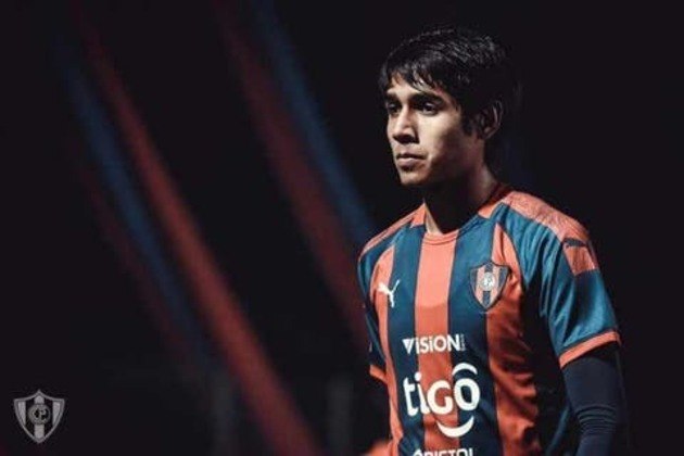 Alexis Duarte (zagueiro - paraguaio - tem contrato com o Cerro Porteño-PAR até 12/2026) / Alvo de Athletico Paranaense e Vasco.