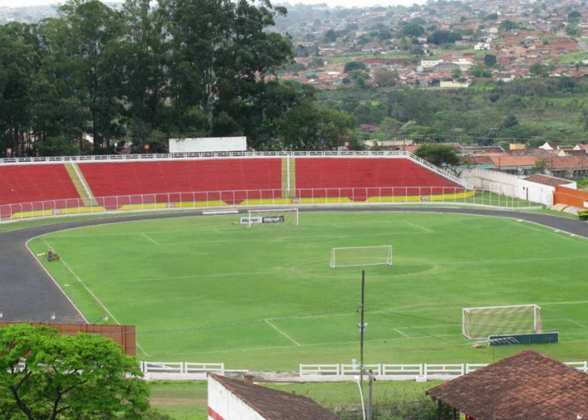 Alfredão - Inaugurado em 01/09/1935 - Clube dono do estádio: Noroeste