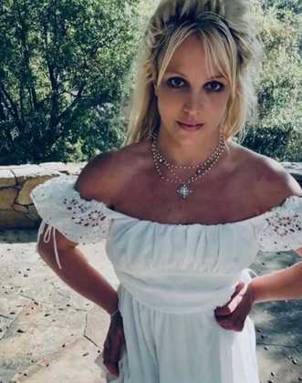 Algumas celebridades da música e do cinema pagam pensão a ex-maridos, segundo mostrou o portal UOL. Um dos casos é o de Britney Spears.