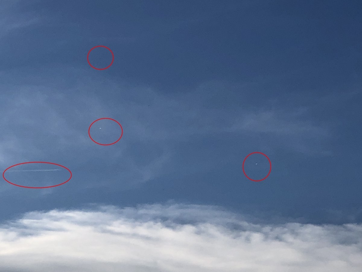 No entanto, eles ainda não confirmaram a teoria. Portanto, o mistério continua...Ainda nos EUA, OVNIs aparentemente fora de controle foram flagrados pousando na cidade de San Antonio. Confira a seguir!