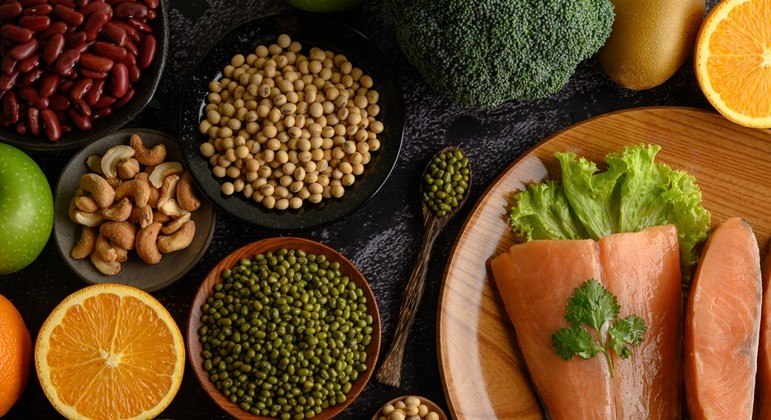 Alimentos com mais proteínas devem ser prioridade para quem está com a doença
